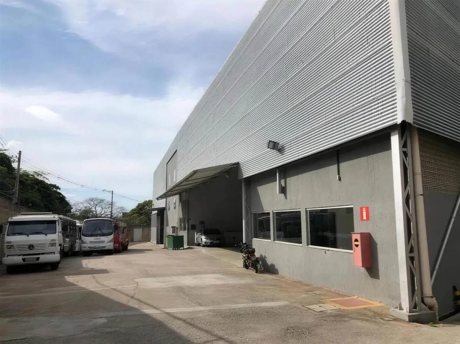 Fachada da Cidade Automotiva no bairro Jequitibá, em Vespasiano