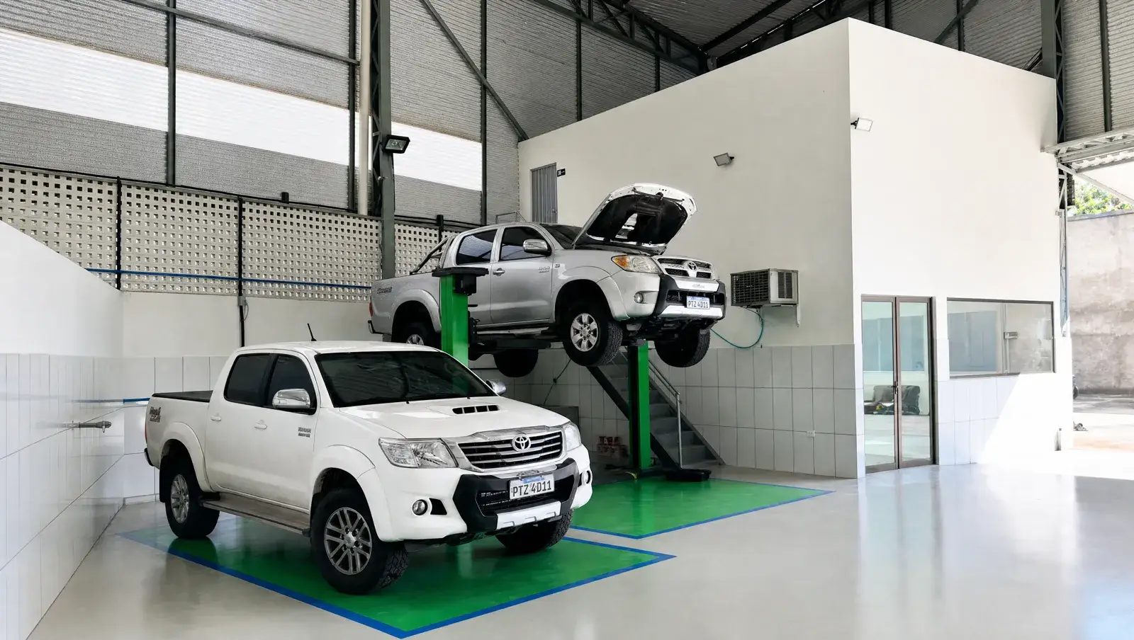 Box de manutenção de SUVs e importados